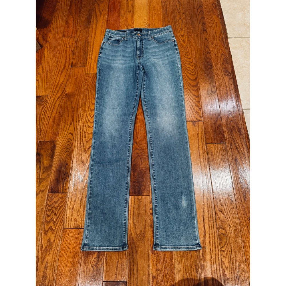 Talbots Straight Leg Jeans Womens 4 Medium Wash Denim Blue Casual Classic Pants